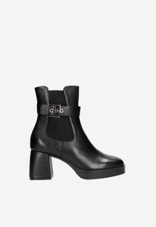 Trendy dámská kotníková obuv s kovovou přezkou 55113-51