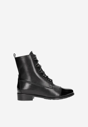 Černé dámské kotníkové boty se šněrováním 64001-71