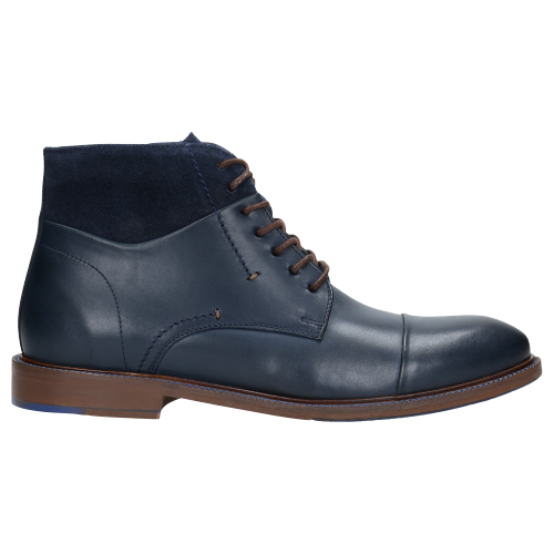 Ciekawe Obuwie Dla Indywidualistów: Granatowe Chukka Boots